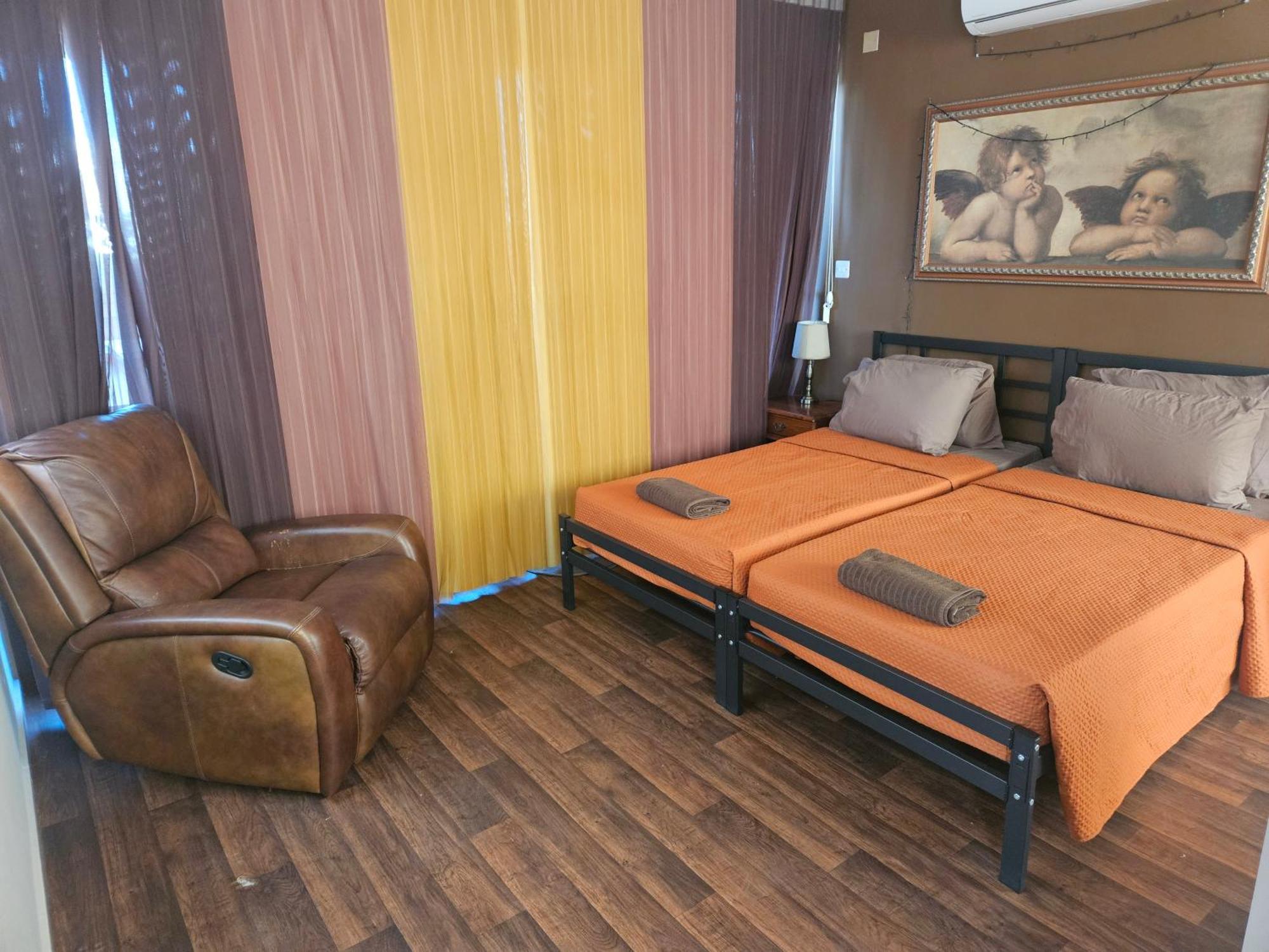 Lotus Guest House Malta Gzira Bagian luar foto