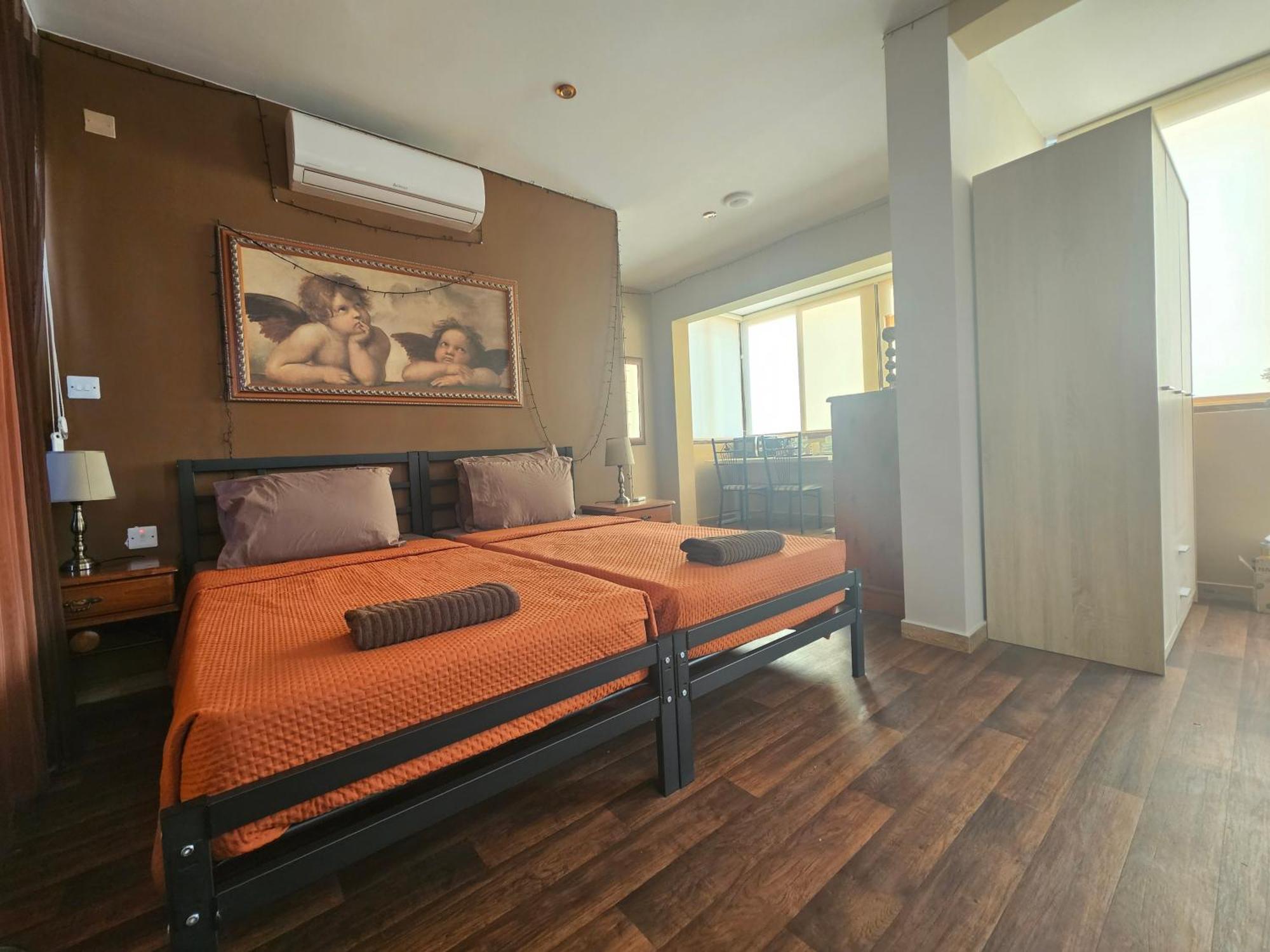 Lotus Guest House Malta Gzira Bagian luar foto